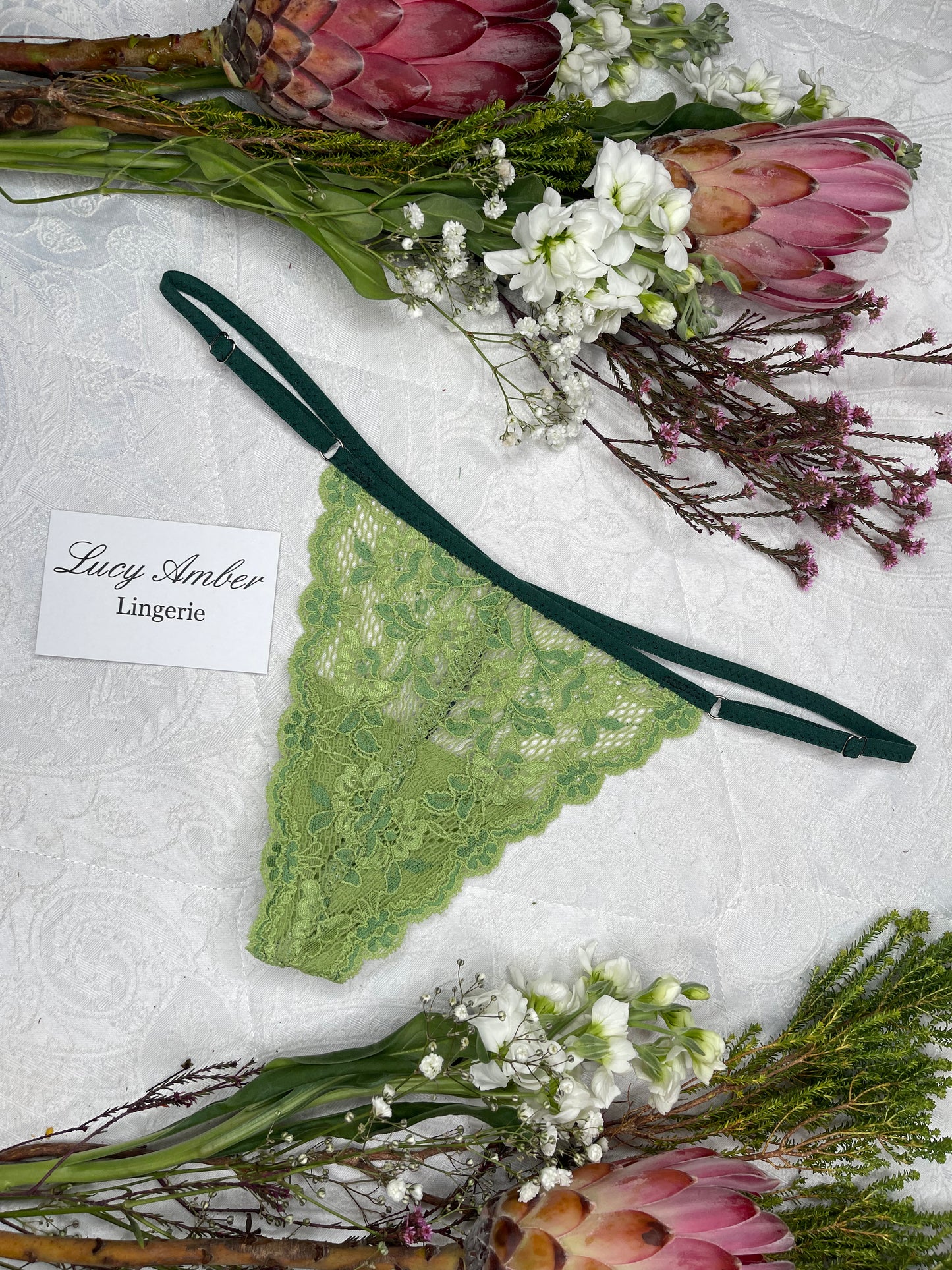 Fleur Thong