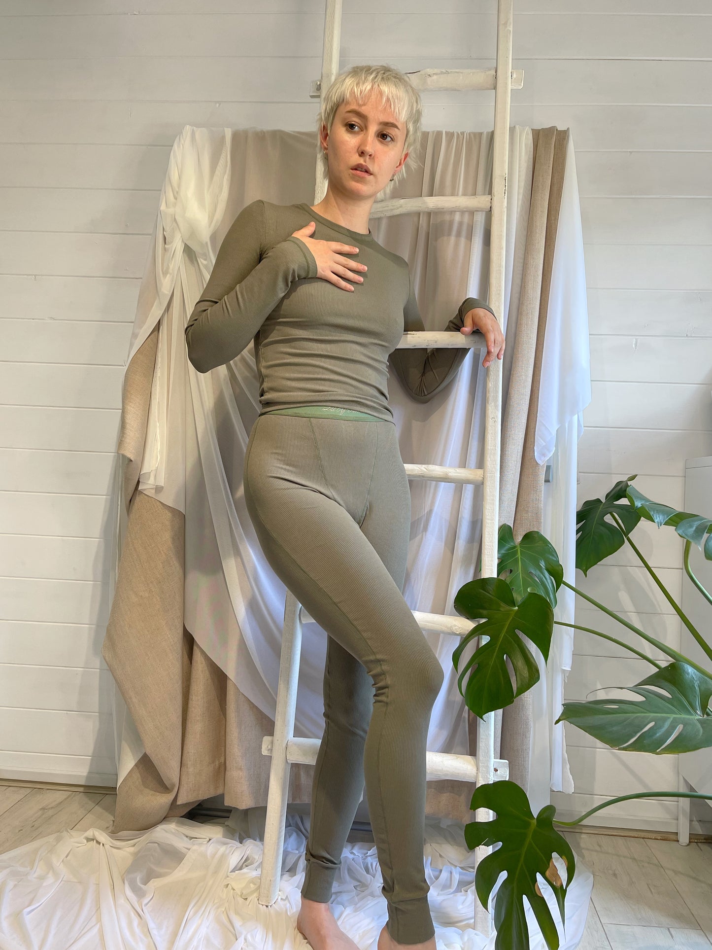 Thea Long Set